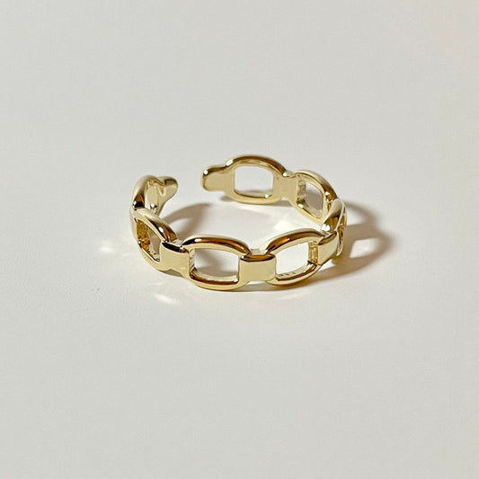 Gold chain ring